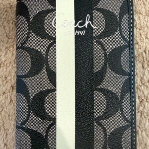 Coach Monogram Black and Gray Card Holder